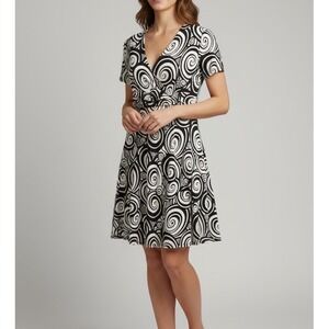 Danny & Nicole Womens Size 16 Black White Swirl Print  Dress Short Sleeve